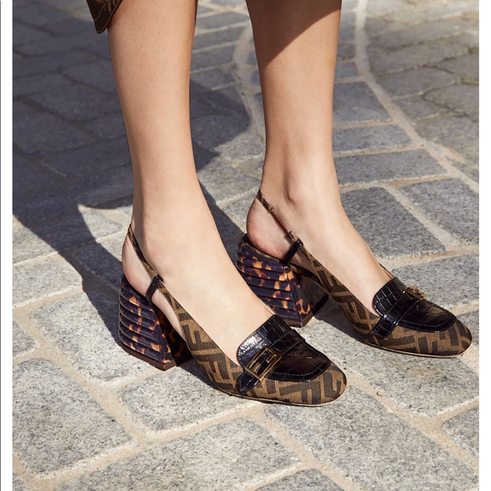 Fendi promenade FF motif fabric and croc-embossed leather slingback pump - Picture 8 of 10